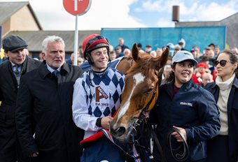 Banbridge claims Champion Chase while Walsh lands Grade 1 double