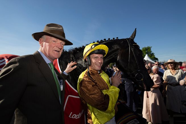 Galopin Des Champs returns to form in Punchestown Gold Cup
