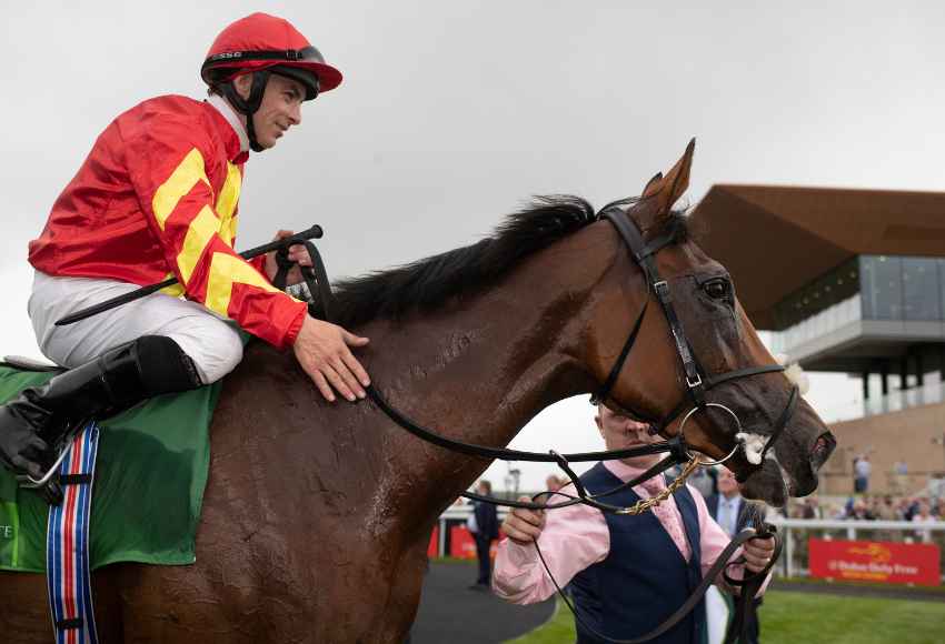 Wayne Lordan wins the Pretty Polly Stakes in 2019